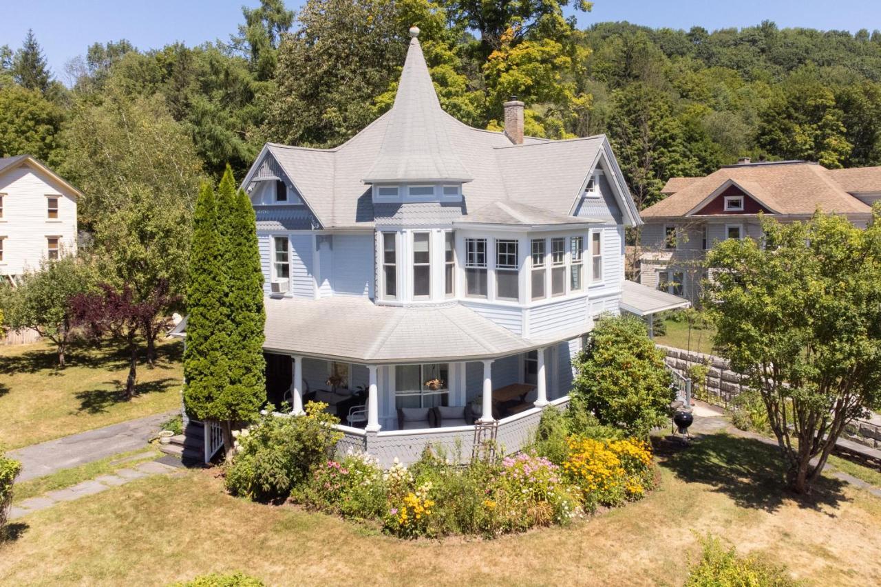 Streamside Victorian Villa Margaretville Bagian luar foto